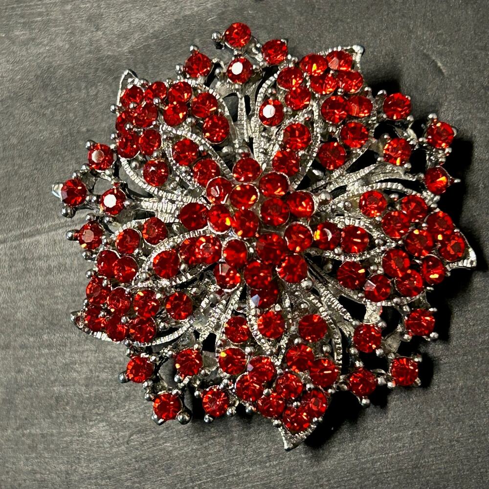 Vintage Red Faceted Crystal Rhinestones Silver Toned Flower Brooch